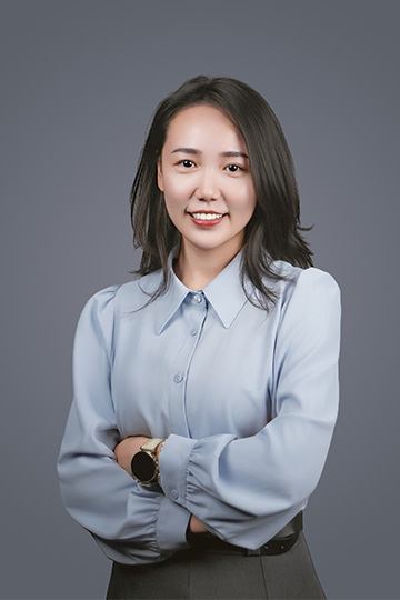 王佳雯老师照片