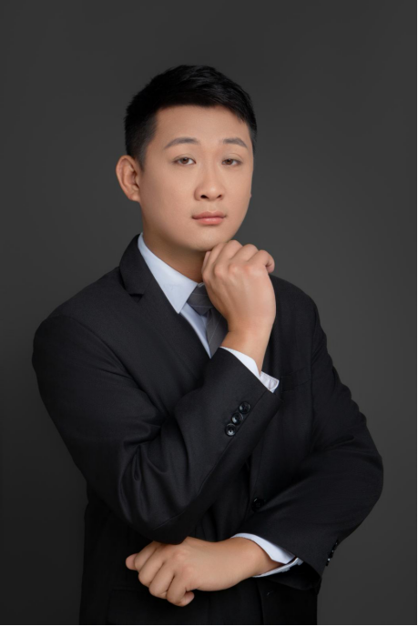 明曙晖老师照片